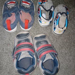 Toddler Boys Size 4/5 shoe